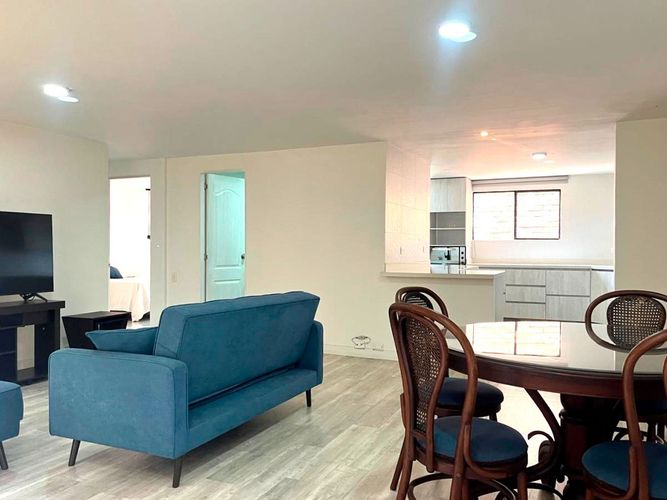 Apartamento de 2 alcobas en arriendo en Los Balsos, Medellín, 88 m² · foto 2 de 13
