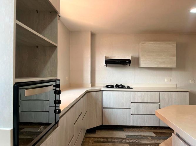 Apartamento de 2 alcobas en arriendo en Los Balsos, Medellín, 88 m² · foto 6 de 13