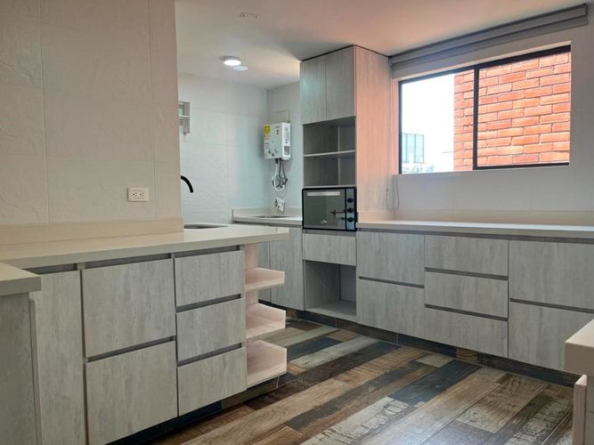 Apartamento de 2 alcobas en arriendo en Los Balsos, Medellín, 88 m² · foto 7 de 13