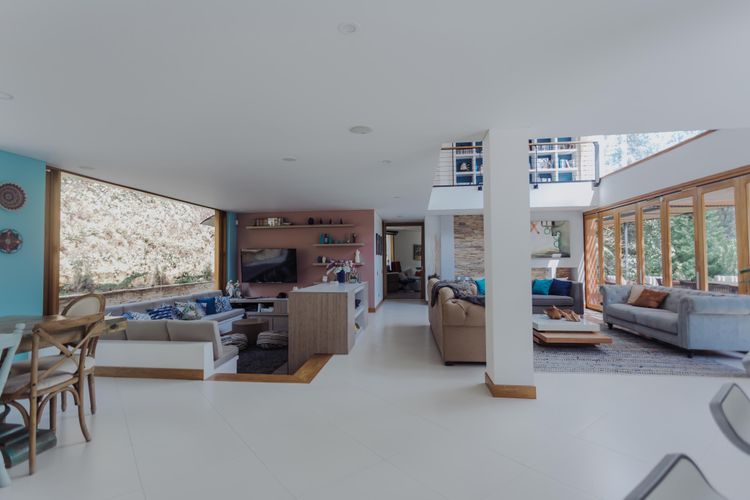 Casa de 8 alcobas en venta en Loma Del Escobero, Envigado, 872 m² · foto 5 de 24