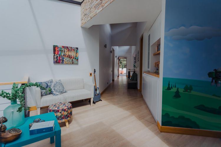 Casa de 8 alcobas en venta en Loma Del Escobero, Envigado, 872 m² · foto 9 de 24