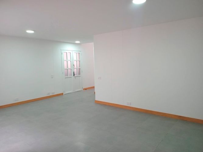 Casa de 3 alcobas en arriendo en San Lucas, Medellín, 168 m² · foto 3 de 18