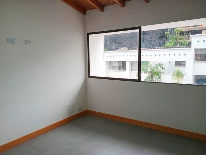 Casa de 3 alcobas en arriendo en San Lucas, Medellín, 168 m² · foto 7 de 18