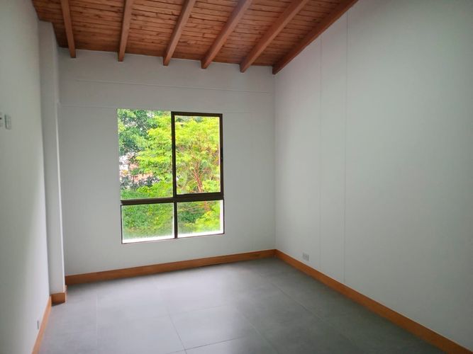 Casa de 3 alcobas en arriendo en San Lucas, Medellín, 168 m² · foto 11 de 18