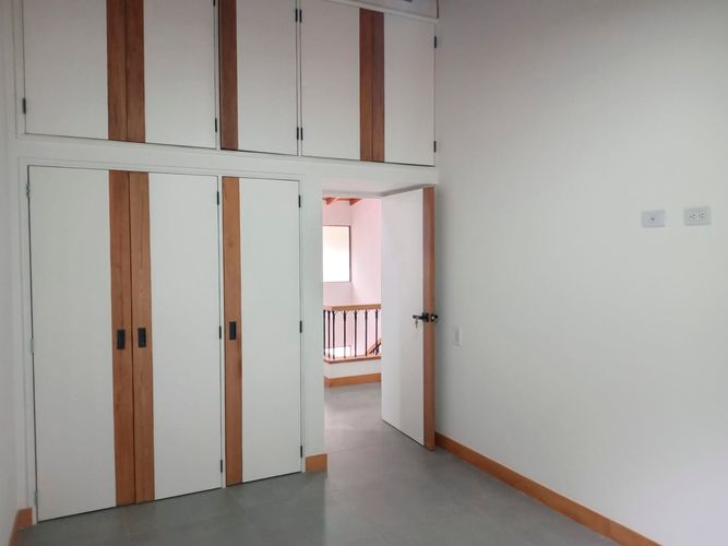 Casa de 3 alcobas en arriendo en San Lucas, Medellín, 168 m² · foto 13 de 18