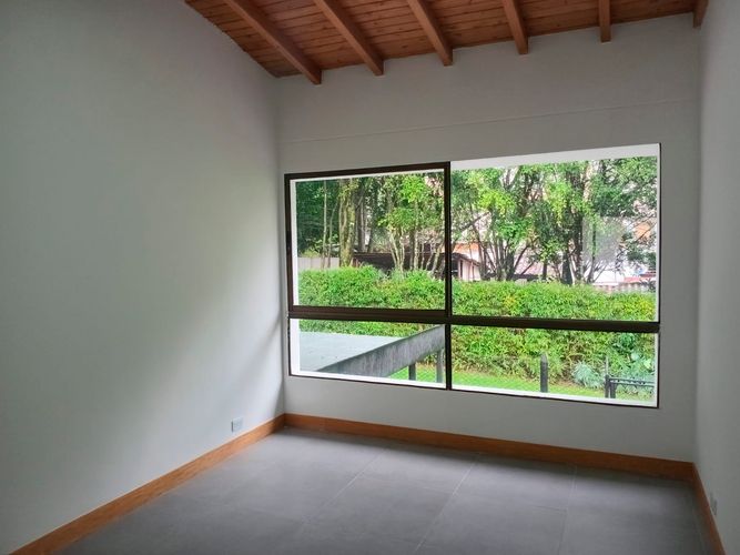 Casa de 3 alcobas en arriendo en San Lucas, Medellín, 168 m² · foto 15 de 18
