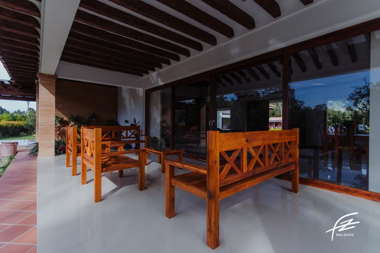 Casa de 4 alcobas en venta en Lomitas, La Ceja, 490 m² · foto 12 de 14