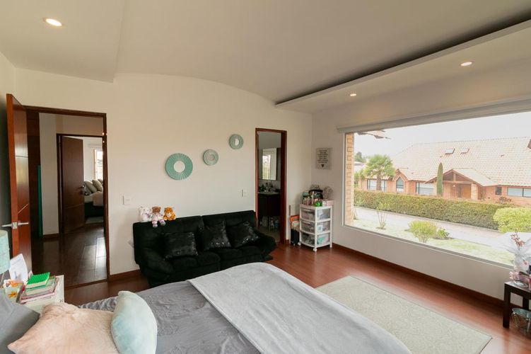 Casa de 6 alcobas en venta en Santa Rita, Chía, 351 m² · foto 9 de 24