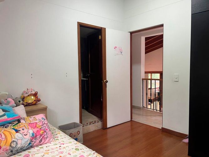 Casa de 4 alcobas en venta en El Poblado, Medellín, 280 m² · foto 9 de 18