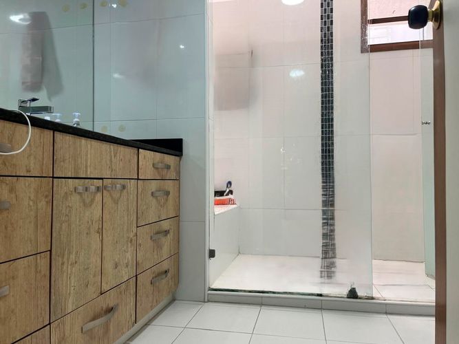 Casa de 4 alcobas en venta en El Poblado, Medellín, 280 m² · foto 16 de 18