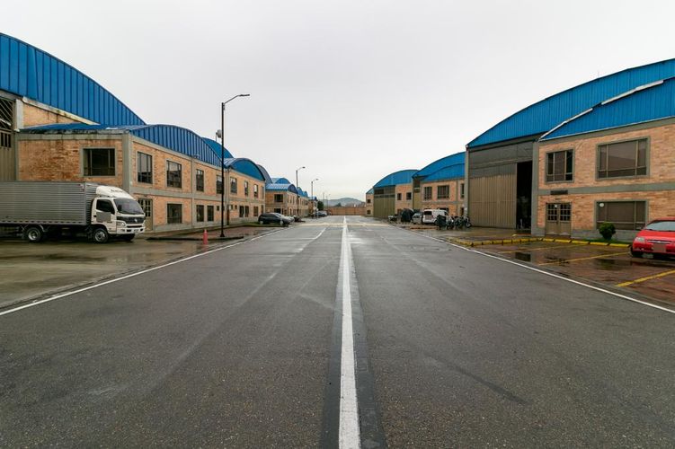 Bodega en venta en Novaterra, Mosquera, 2500 m² · foto 24 de 24