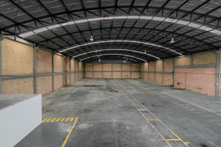 Bodega en venta en Novaterra, Mosquera, 2100 m² · foto 9 de 18