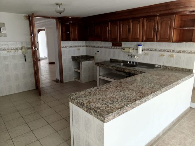 Casa de 5 alcobas en arriendo en Palermo, Pasto, 258 m² · foto 10 de 24