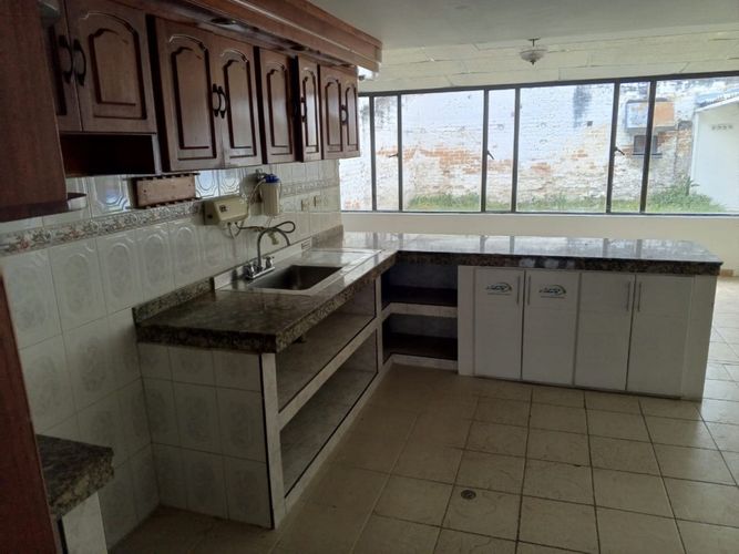 Casa de 5 alcobas en arriendo en Palermo, Pasto, 258 m² · foto 11 de 24