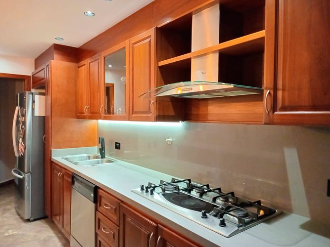 Apartamento de 3 alcobas en venta en El Poblado, Medellín, 207 m² · foto 6 de 19