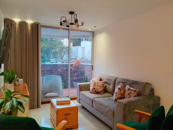 Apartamento de 3 alcobas en venta en El Poblado, Medellín, 207 m² · foto 7 de 19