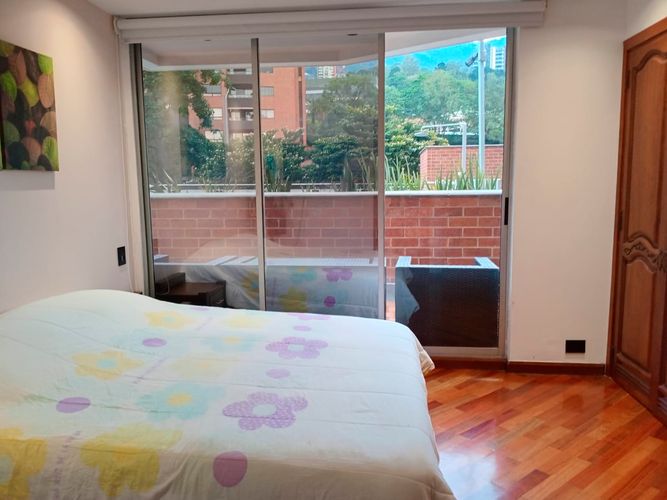 Apartamento de 3 alcobas en venta en El Poblado, Medellín, 207 m² · foto 12 de 19