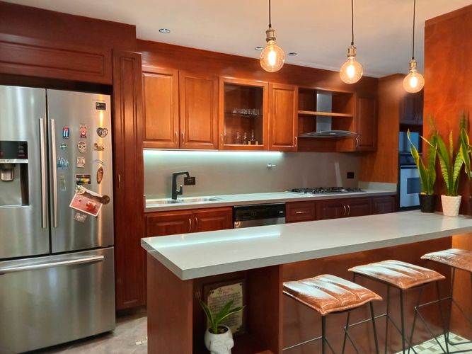 Apartamento de 3 alcobas en venta en El Poblado, Medellín, 207 m² · foto 14 de 19