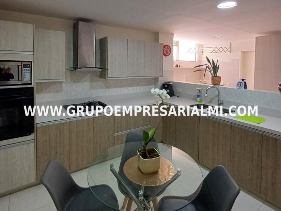 Apartamento en venta en Laureles, Medellín 3