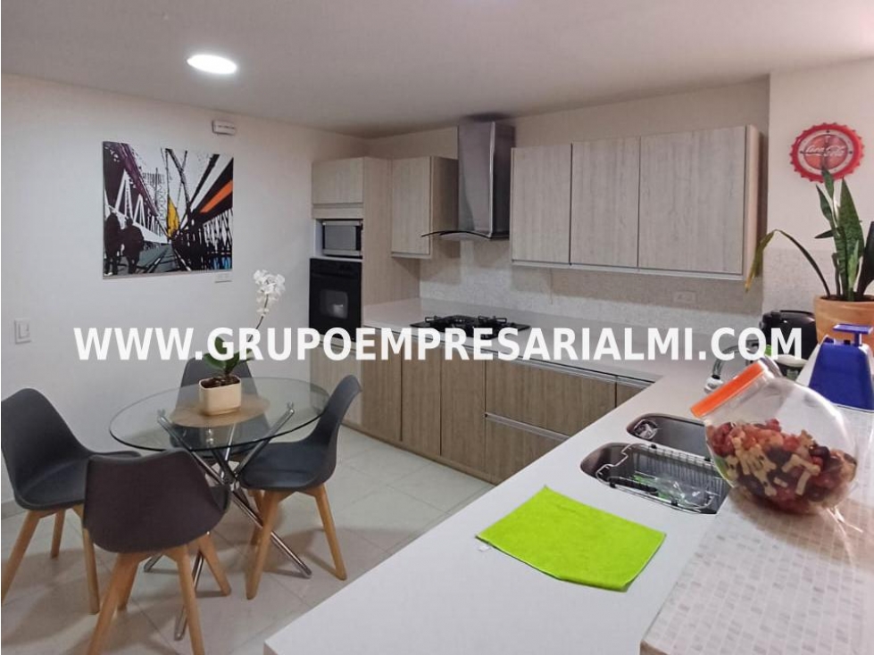 Apartamento en venta en Laureles, Medellín 4