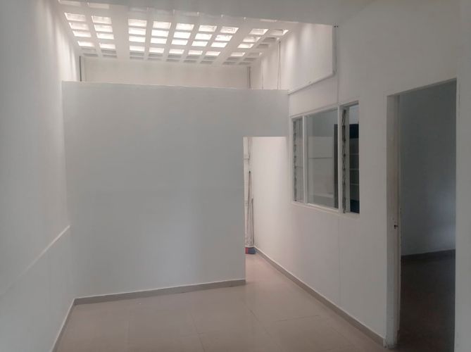 Local en arriendo en El Poblado, Medellín, 142 m² · foto 2 de 14
