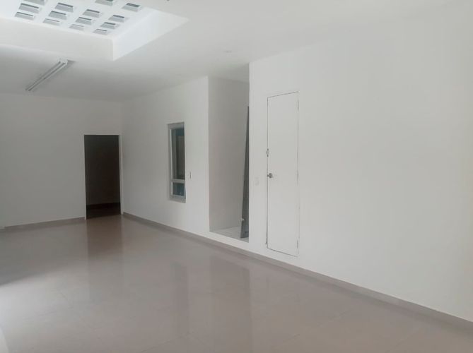 Local en arriendo en El Poblado, Medellín, 142 m² · foto 4 de 14