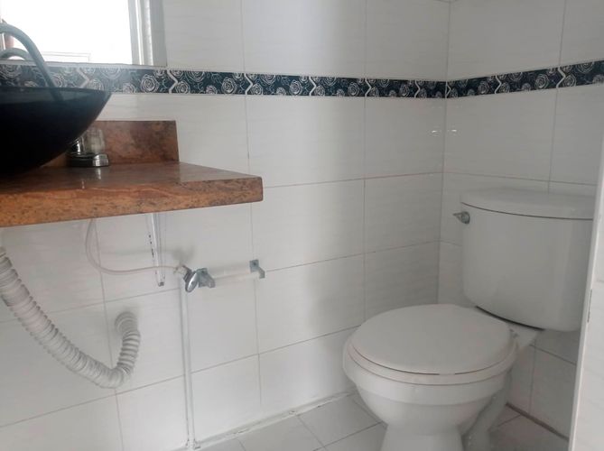 Local en arriendo en El Poblado, Medellín, 142 m² · foto 8 de 14