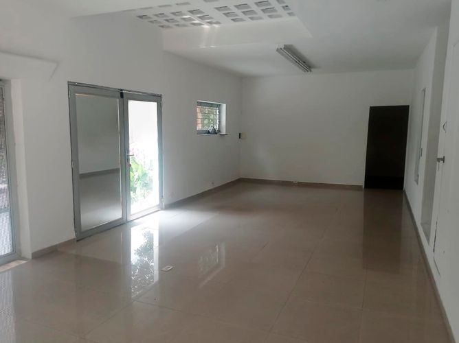 Local en arriendo en El Poblado, Medellín, 142 m² · foto 12 de 14