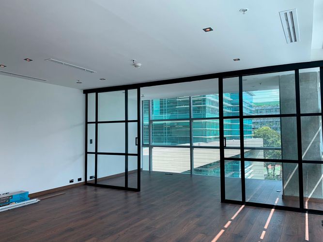 Oficina en arriendo en El Poblado, Medellín, 54 m² · foto 5 de 9