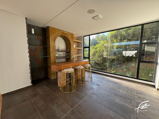 Casa de 4 alcobas en venta en Las Palmas, Medellín · foto 14 de 23