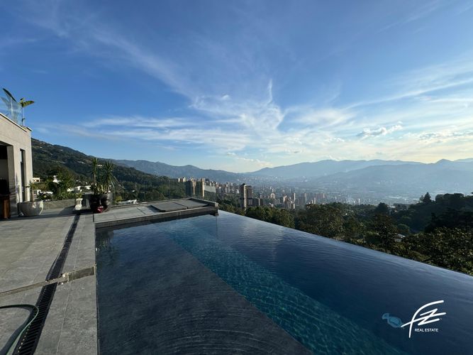 Casa de 4 alcobas en venta en Las Palmas, Medellín · foto 21 de 23