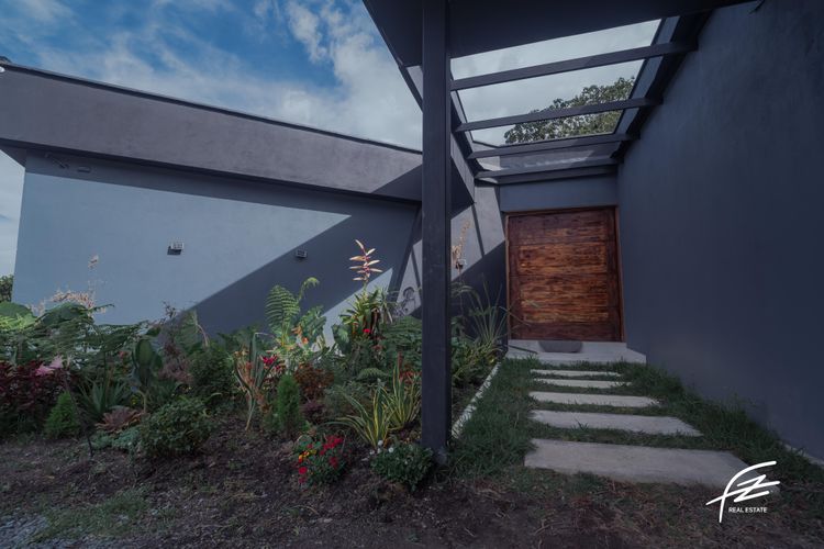 Casa de 5 alcobas en venta en Las Palmas, Envigado, 365 m² · foto 2 de 15