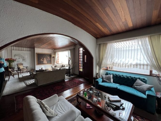 Casa de 3 alcobas en venta en Santa Barbara, Bogotá, 362 m² · foto 7 de 24