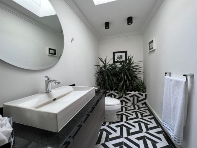 Casa de 3 alcobas en venta en Santa Barbara, Bogotá, 362 m² · foto 9 de 24