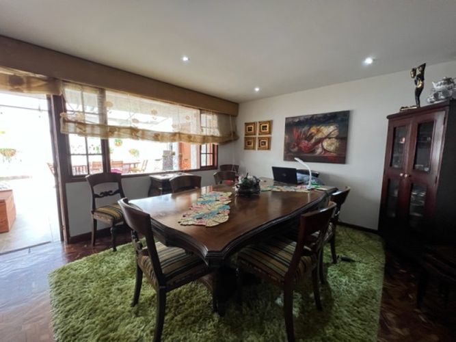 Casa de 3 alcobas en venta en Santa Barbara, Bogotá, 362 m² · foto 13 de 24