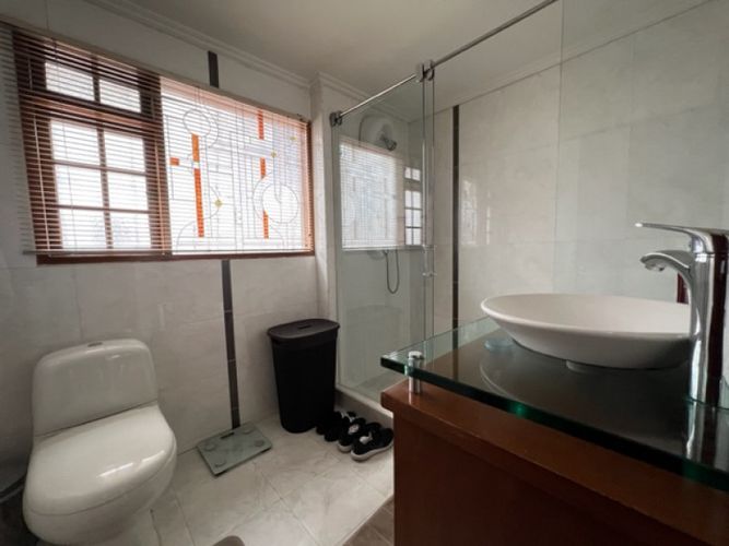 Casa de 3 alcobas en venta en Santa Barbara, Bogotá, 362 m² · foto 24 de 24