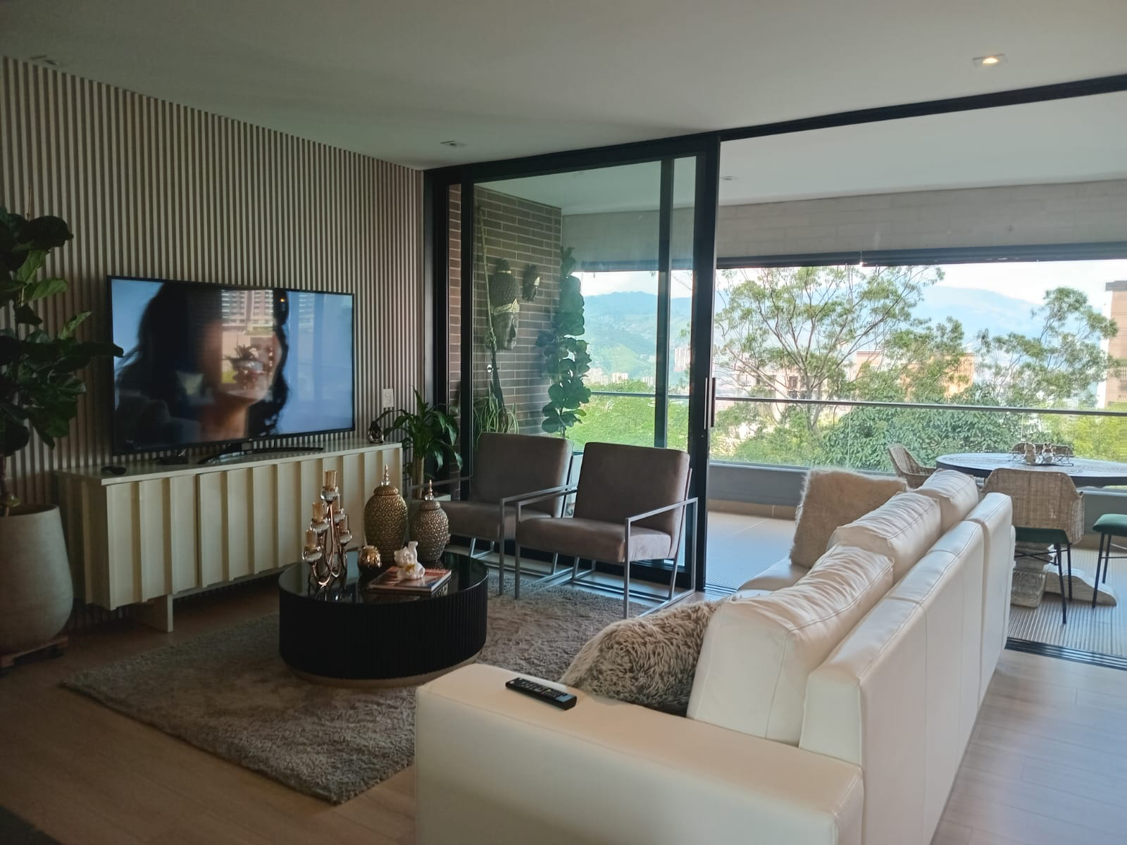 Apartamento en arriendo en El Poblado, Medellín · foto 7 de 20
