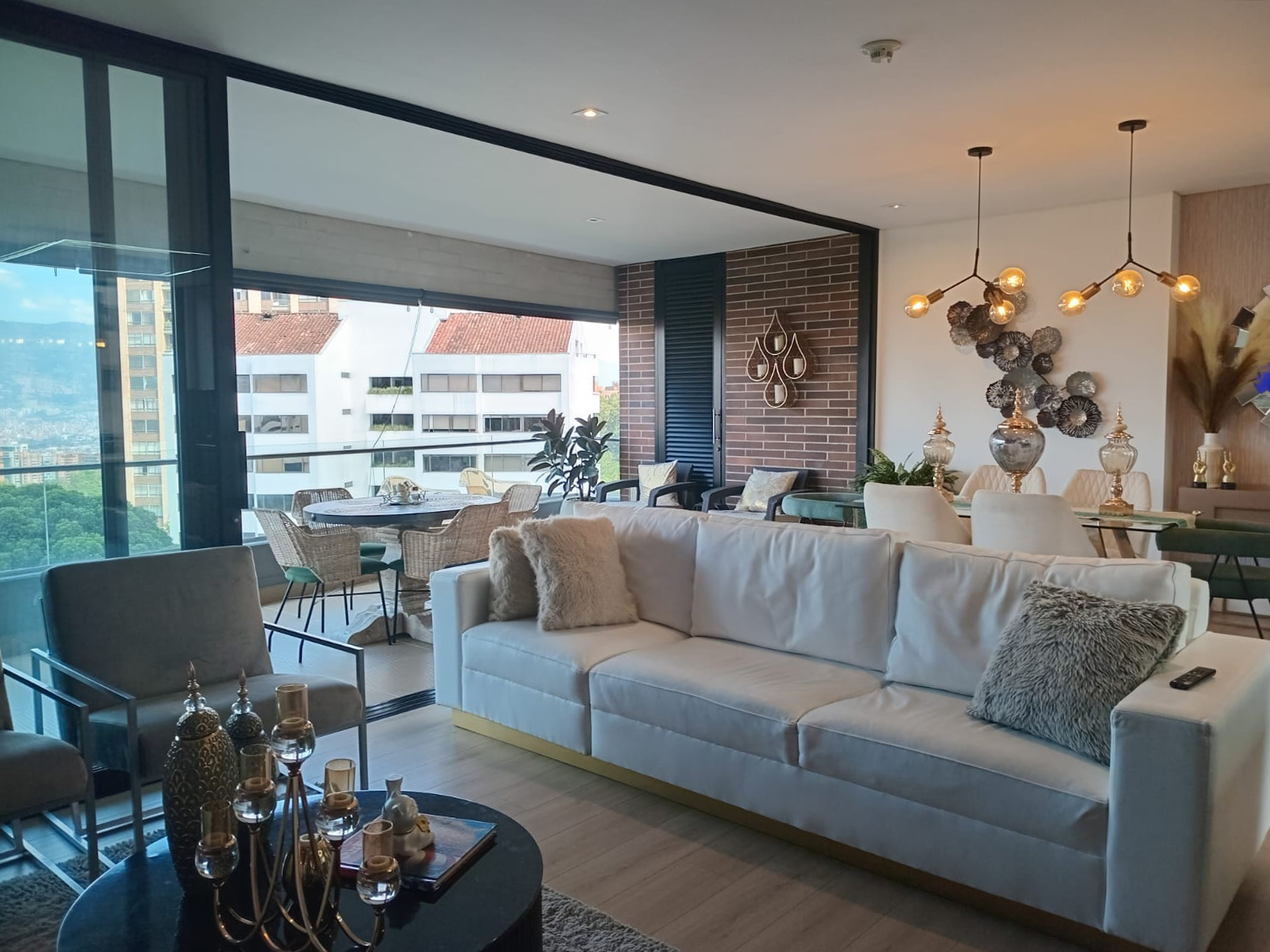 Apartamento en arriendo en El Poblado, Medellín · foto 18 de 20