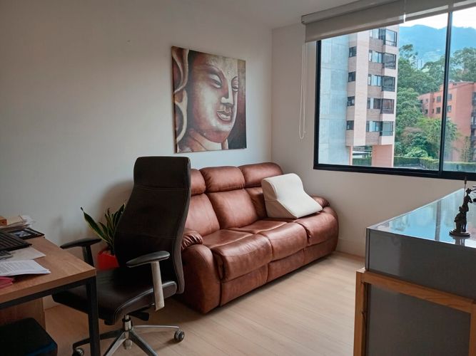 Apartamento de 3 alcobas en arriendo en El Poblado, Medellín, 167 m² · foto 3 de 20