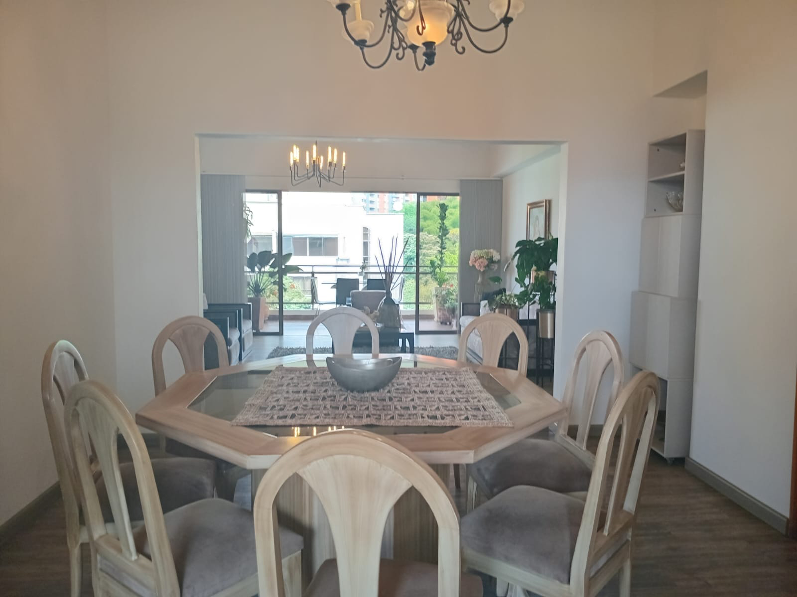 Apartamento en arriendo en Los Balsos, Medellín · foto 5 de 18
