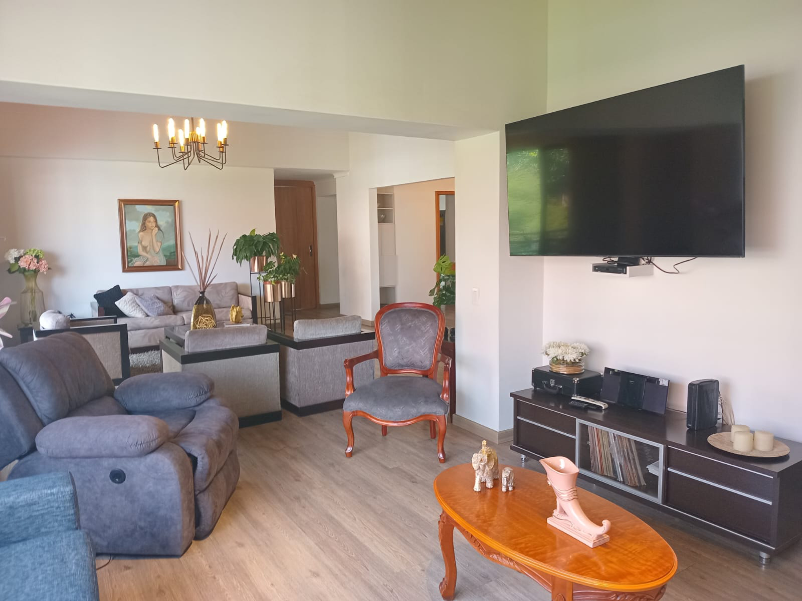Apartamento en arriendo en Los Balsos, Medellín · foto 8 de 18
