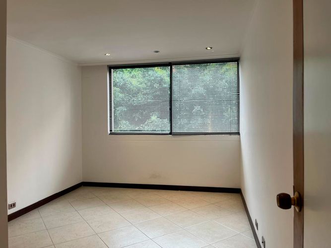 Apartamento de 4 alcobas en venta en El Poblado, Medellín, 212 m² · foto 10 de 19