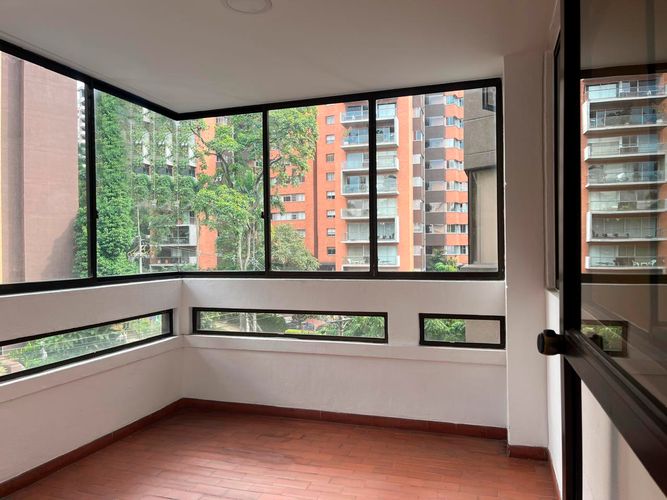 Apartamento de 4 alcobas en venta en El Poblado, Medellín, 212 m² · foto 19 de 19