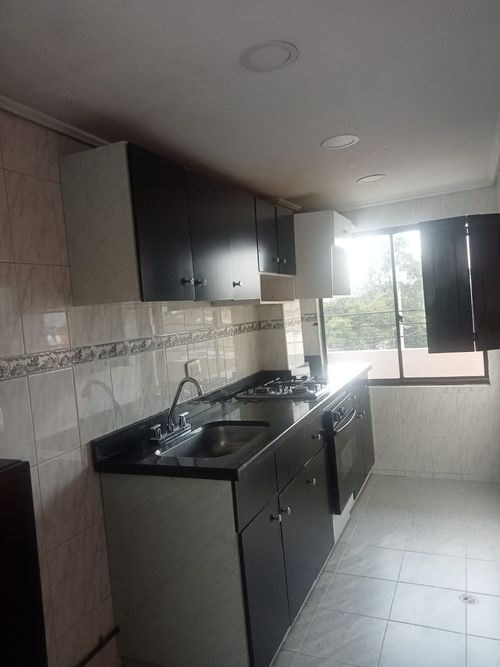 Apartamento de 3 alcobas en venta en Caracas, Bogotá, 127 m² · foto 5 de 15
