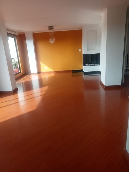 Apartamento de 3 alcobas en venta en Caracas, Bogotá, 127 m² · foto 7 de 15