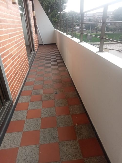 Apartamento de 3 alcobas en venta en Caracas, Bogotá, 127 m² · foto 11 de 15