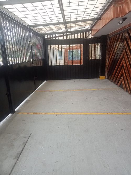 Apartamento de 3 alcobas en venta en Caracas, Bogotá, 127 m² · foto 13 de 15