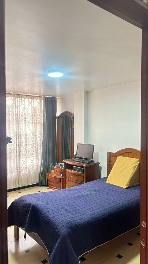 Casa de 5 alcobas en venta en Patio Bonito Ii, Bogotá, 217 m² · foto 7 de 16