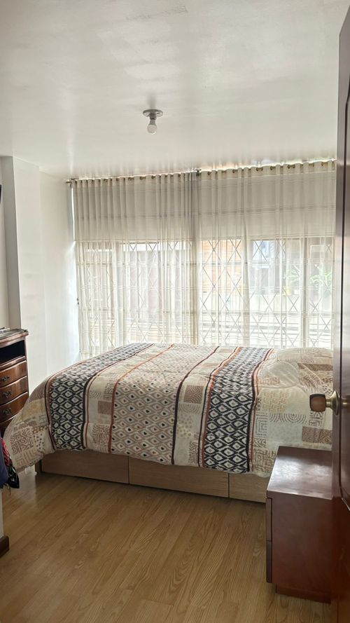 Casa de 5 alcobas en venta en Patio Bonito Ii, Bogotá, 217 m² · foto 9 de 16