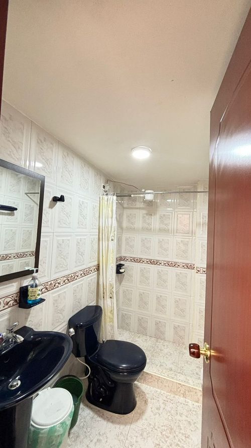 Casa de 5 alcobas en venta en Patio Bonito Ii, Bogotá, 217 m² · foto 10 de 16